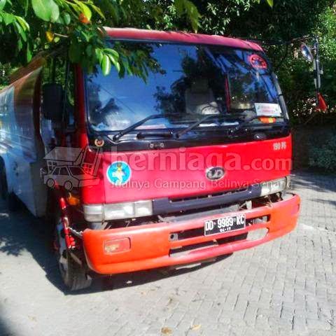  Truk  nissan  pertam Truk  Bekas  Barang Second Tapi Bagus