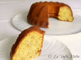 ciambella alla ricotta, pistacchi ed arancia