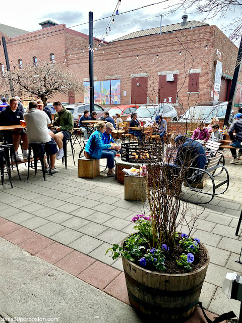 Patio de la Taproom de la Fábrica de Samuel Adams en Boston