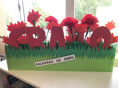 Palavras de Abril - Cravo