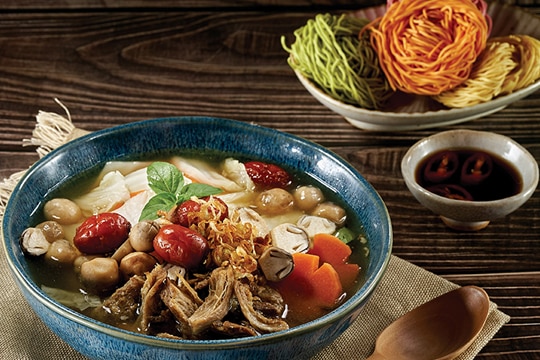 Canh chân nấm táo đỏ