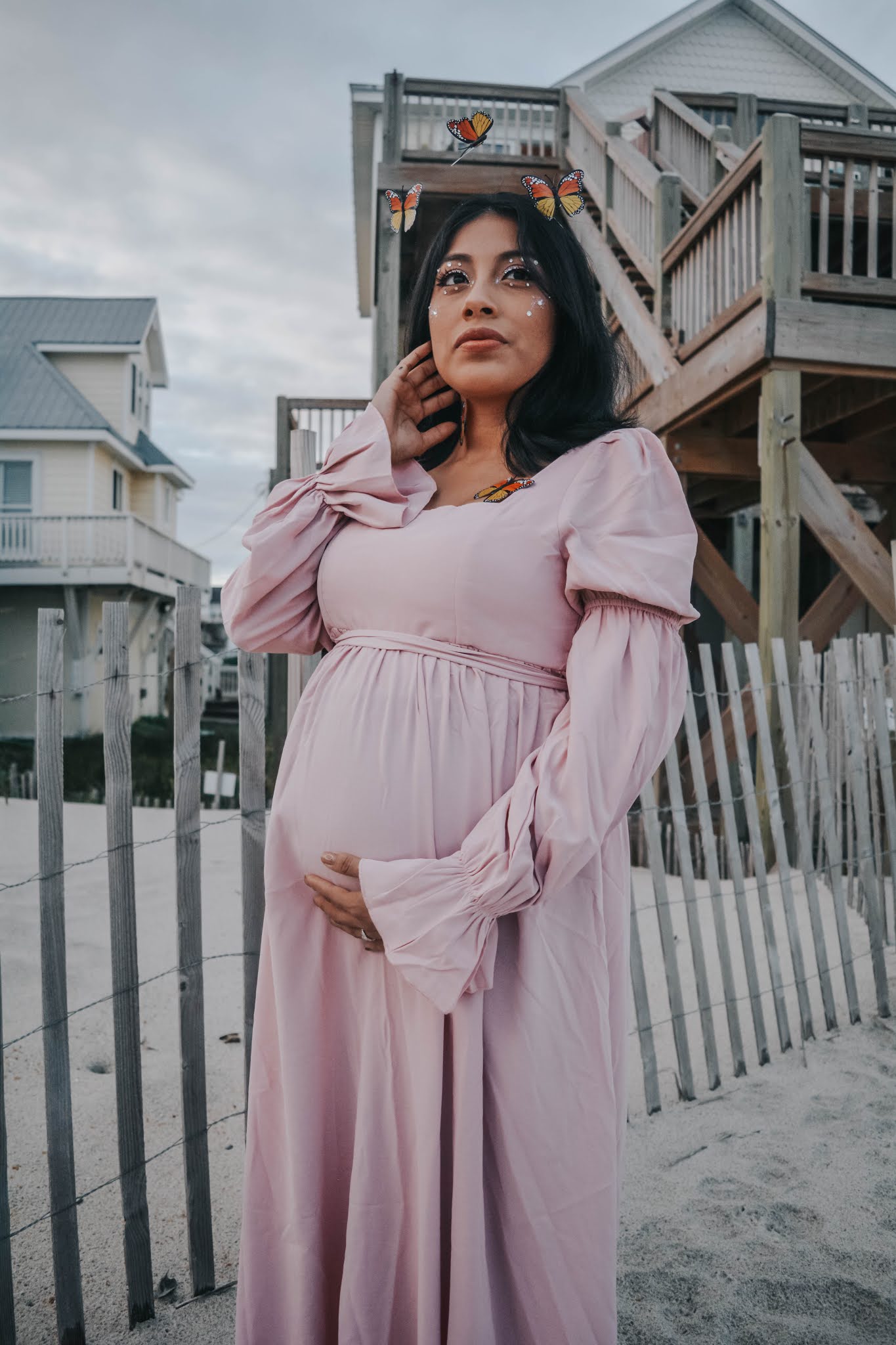 Maternity Photo Shoot Ideas: The Butterflies