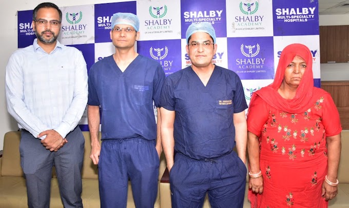 Successful Surgery/Operation -- राजस्थान में पहली बार शैल्बी हॉस्पिटल जयपुर में इस नई तकनीक से हुई घुटना प्रत्यारोपण की सफल सर्जरी जिसमें पालथी मारकर भी बैठ सकता है मरीज... जानें क्या है तकनीक !