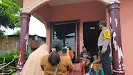 Bhabinkamtibmas dan Petugas Puskesmas Lakukan 3 T Kepada Warga Kontak Erat Pasien Covid-19