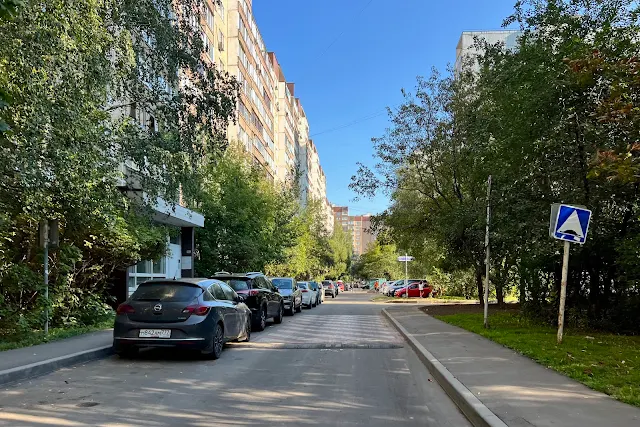 Зеленоград, Новокрюковская улица, дворы