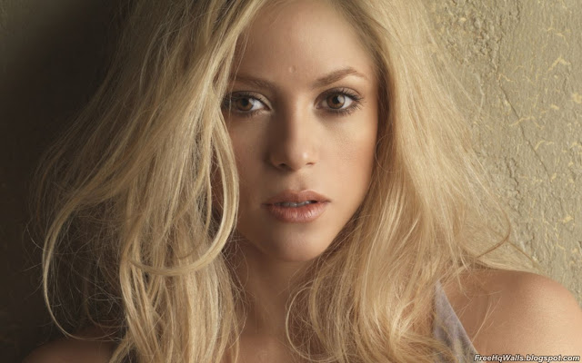 Beautiful Singer Shakira Wallpaper