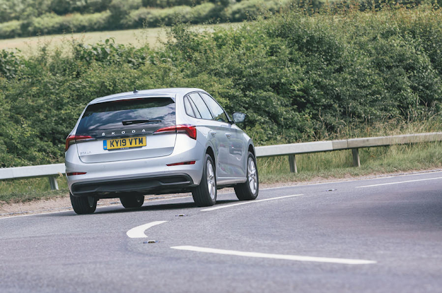 http://www.goldenautocars.com/2019/07/review-skoda-scala-15-tsi-se-2019-uk.html