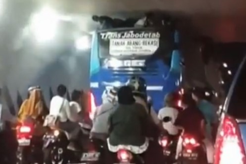 Bocah Nekat Terjepit di Atap, Sopir TransJabodetabek Tanggung Sanksi