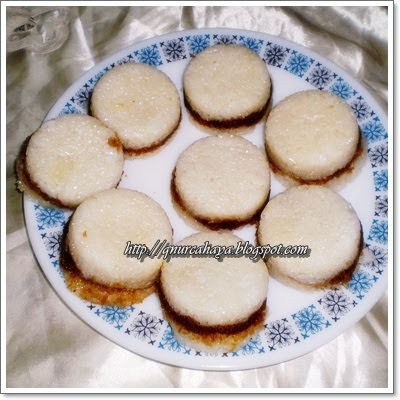 TiAda bEzA disisiNYA: Kuih Pulut Inti