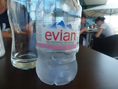 acqua minerale Evian 