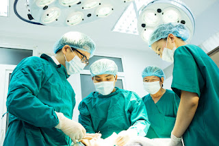 Phẫu thuật cắt trĩ ngoại có đau không?