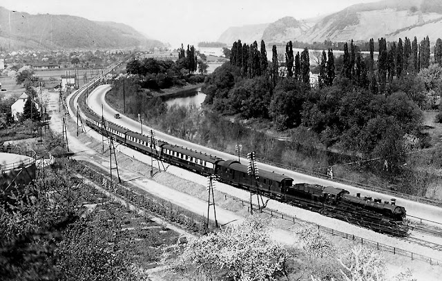 HISTORY - RHEINGOLD the German luxury day express train 