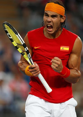 rafael nadal raqueta 2010