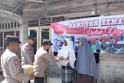 Kapolres Pidie menyerahkan bantuan kemanusiaan untuk warga kurang mampu di Gampong Mesjid Kecamatan Muara Tiga