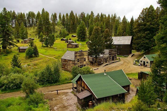 30 Ghost Towns Across The Globe