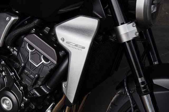 La Honda CB1000R 2018 funciona con un motor Fireblade que ha sido modificado desde 189 hp (141 kW) hasta 143.5 hp (107 kW)