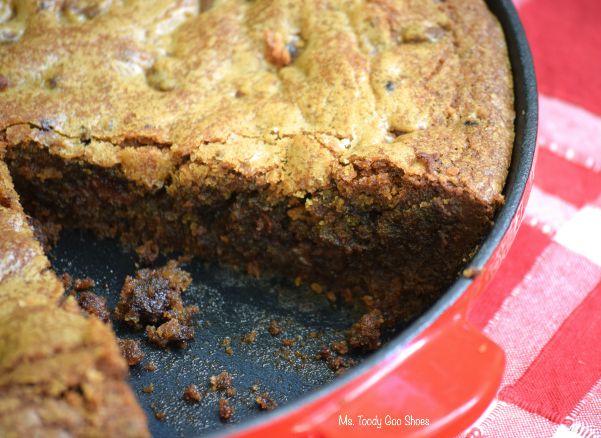 Chocolate Chip Skillet Cookie Cake: Tastes so good, especially while still warm out of the oven! | Ms. Toody Goo Shoes