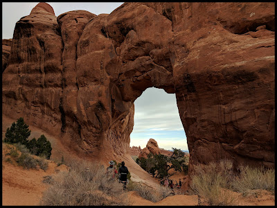 Pine Tree Arch Arches National Park Devils Garden Primitive Loop Trail