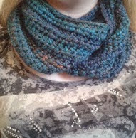 http://translate.googleusercontent.com/translate_c?depth=1&hl=es&rurl=translate.google.es&sl=en&tl=es&u=http://bitsandbobblesblog.blogspot.co.uk/2013/02/simple-chunky-infinity-scarf-pattern.html&usg=ALkJrhhRBvGlqCpGjBHSeli8GIARYwxZeQ