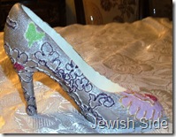 Shoe