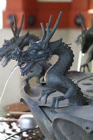 dragon bouche de fontaine japonaise