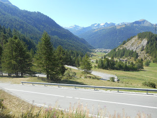 La discesa verso La Thuile