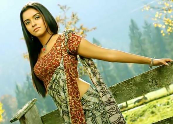 Actress Asin Wearing Saree in Majaa