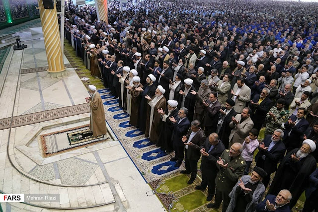 Foto Mat Sabu solat dengan ‘Batu Karbala’ tular: