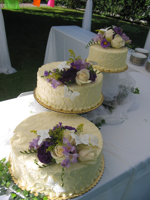 Outdoor Wedding Cakes Purple and Beige