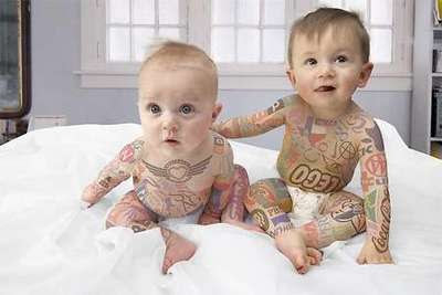 bayi bertattoo