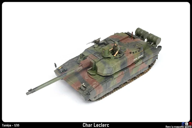 Maquette du char Leclerc de Tamiya au 1/35.