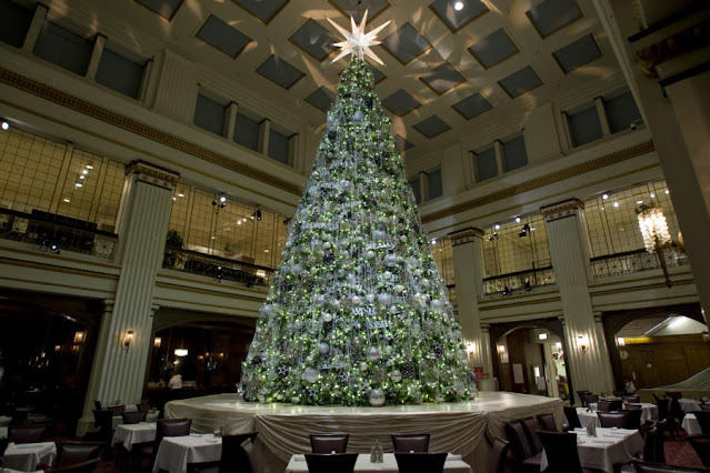 Christmas Tree at Walnut Room