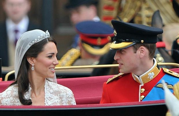 prince william and kate wedding dress. prince william and kate