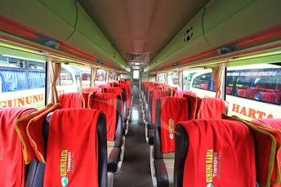 interior bus gunung harta