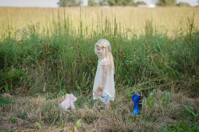 Vintage Charlotte's Web kids photo shoot. Rustic, lace dress. Rustic farm field photo shoot.