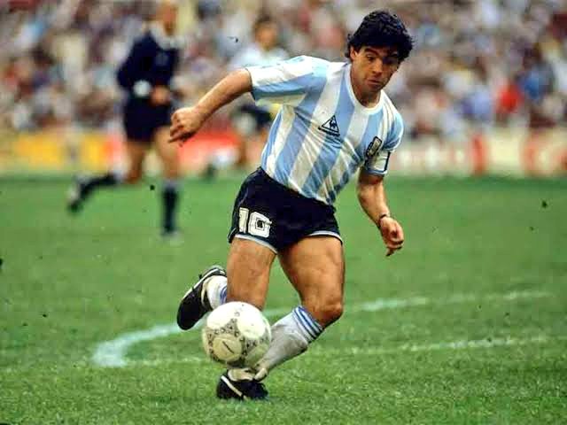 Diego Maradona,entertainment,murio,Diego Armando Maradona,Pele,Pelé maradona,maradona news,
