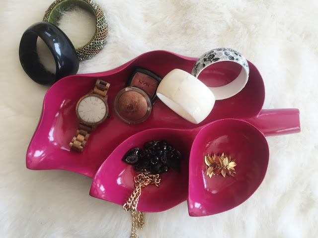 5 Thrifted Jewelry Storage Ideas