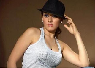 Hot South Actress Hansika Motwani Photos