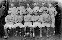 📸BLACKBURN ROVERS F. C. 📆Temporada 1890-91. ⬆️Mr. R. Birtwistle (árbitro), R. Pennington, John Southworth, G. Dewar, E. Murray (entrenador). ⬇️T. Brandon, J. Barton, J. H. Forrest. J. M. Lofthouse, N. Walton, J. Forbes, C. Hall, W. Townley. BLACKBURN ROVERS F. C. 3 🆚 NOTTS COUNTY F. C. 1 Sábado 21/03/1891. XX edición de la FA Cup, final. Londres, Inglaterra, Reino Unido, Kennington Oval: 23.000 espectadores. GOLES: ⚽1-0: 9’, Dewar. ⚽2-0: 22’, Jack Southworth. ⚽3-0: 26’, Townley. ⚽3-1: 71’, James Oswald.