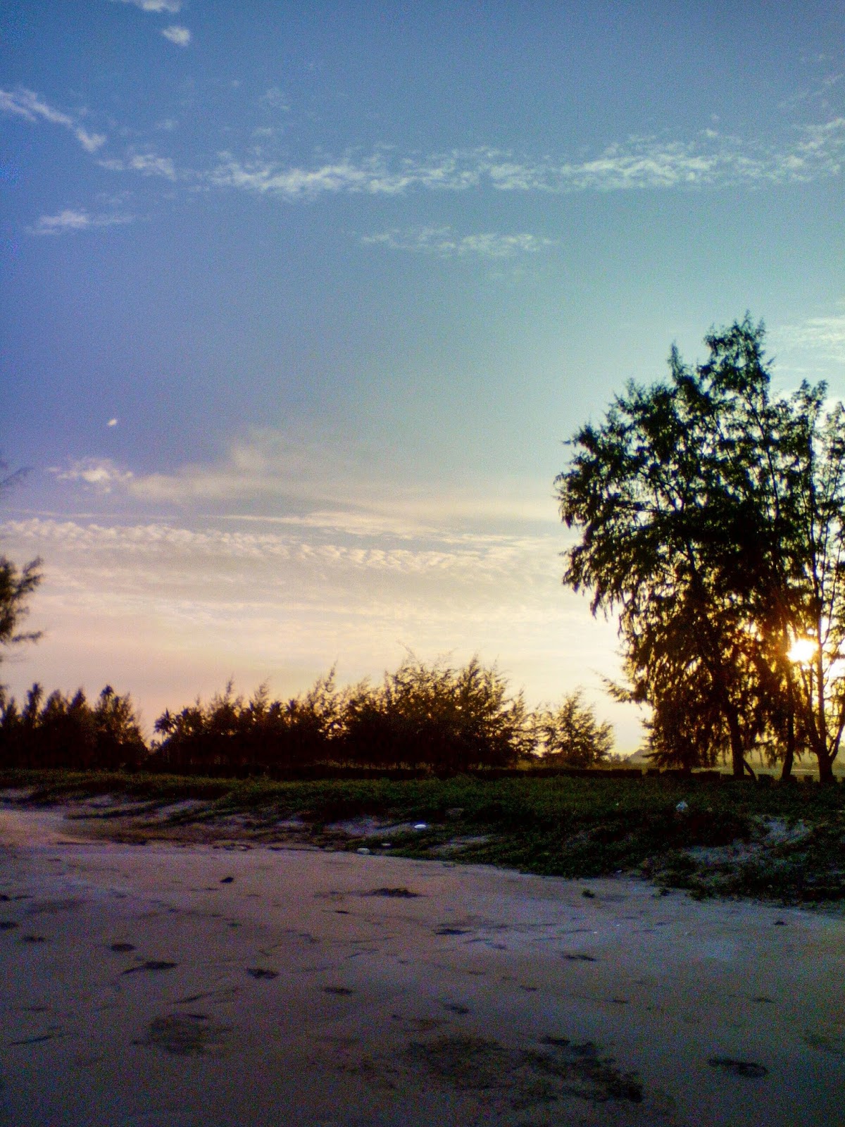 Fotografi Pemandangan Indah Waktu Senja Dan Waktu Pagi