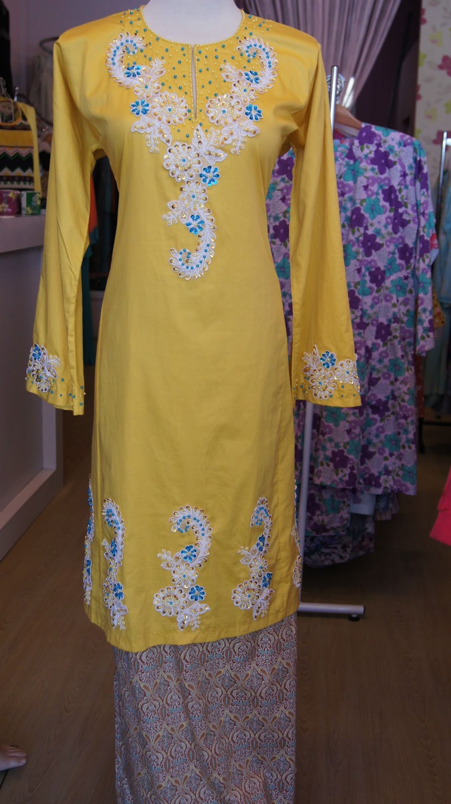 Butik Qaireen: Baju Kurung Lace Kuning Mustard (Available)