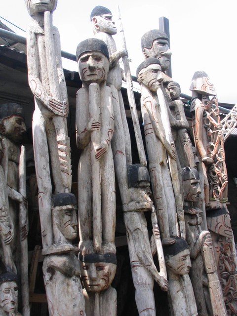 Ukiran Khas Suku Asmat Papua Papua Carvings