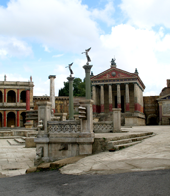 HBO's Rome, set of Rome, architecture of rome, roman architecture, sets at Cinecitta