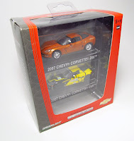 Greenlight Corvette Two Car Set: 2007 Chevy Corvette Z06 + C6R Race Car