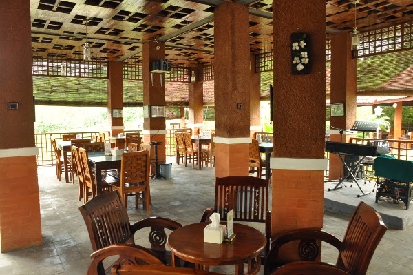  CAFE  GUMITIR TEMPAT REHAT SEKALIGUS WISATA ALAM DI  