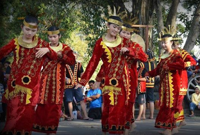 Berbagai Tradisi Unik dari Suku Nias