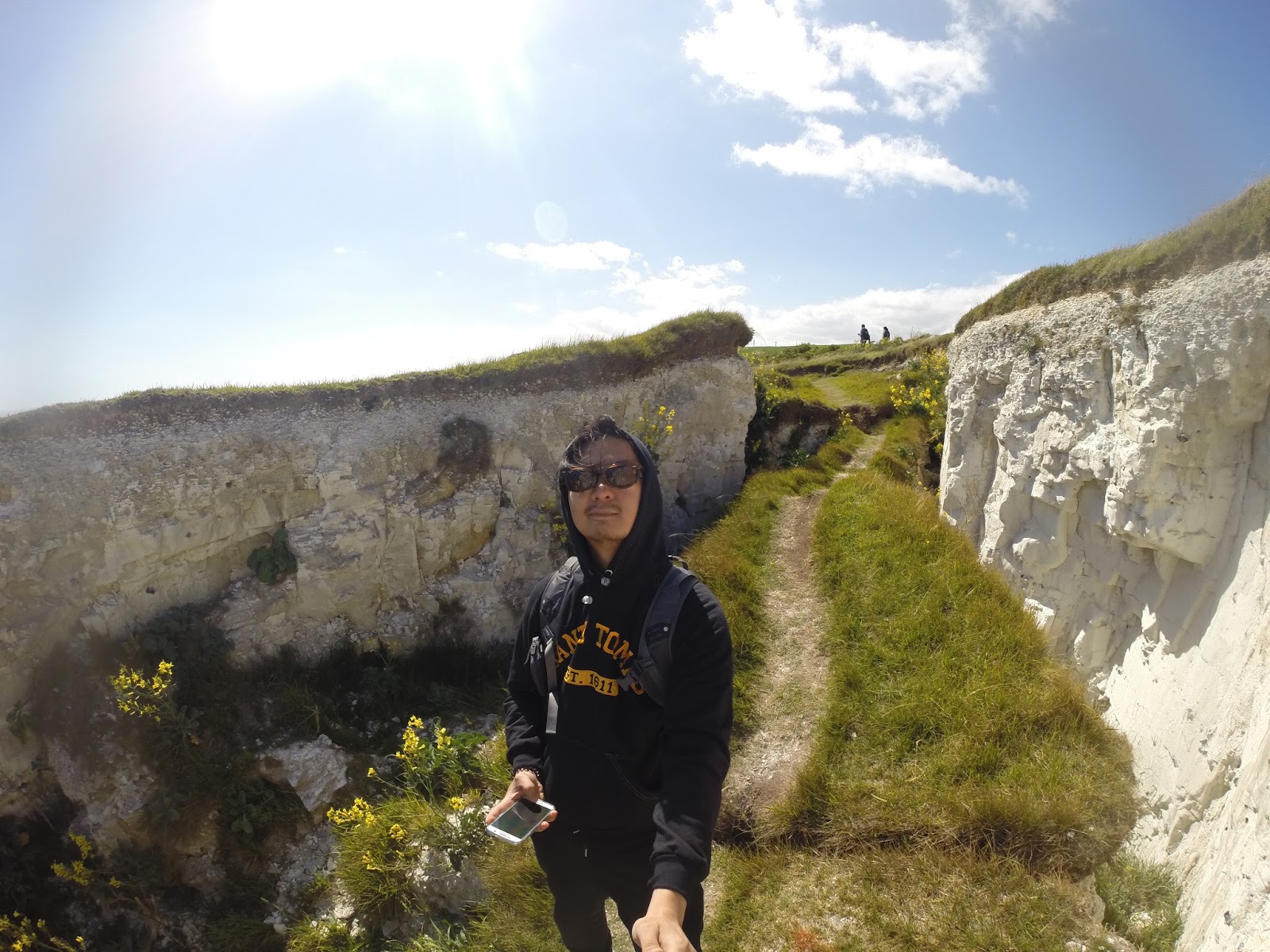 ManikVid: White Cliffs & I