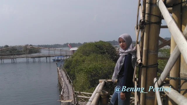 narsis di pantai kadilangu