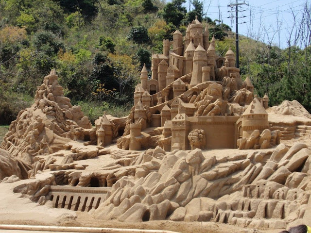 Amazing-Sand-castles-8