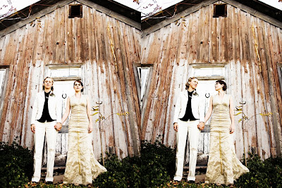 Wedding Picture Poses Ideas on The Wedding Party Walking Entourage Style Pose   Trista Lerit